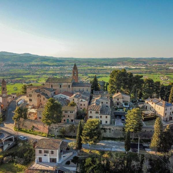  Albergo Diffuso Borgo Montemaggiore