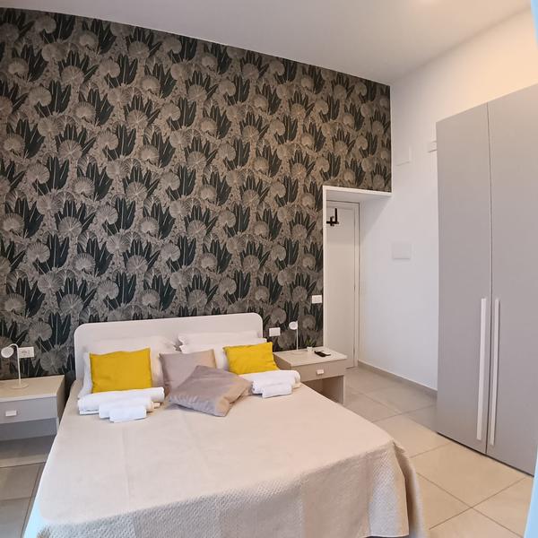  Luan Centro Napoli