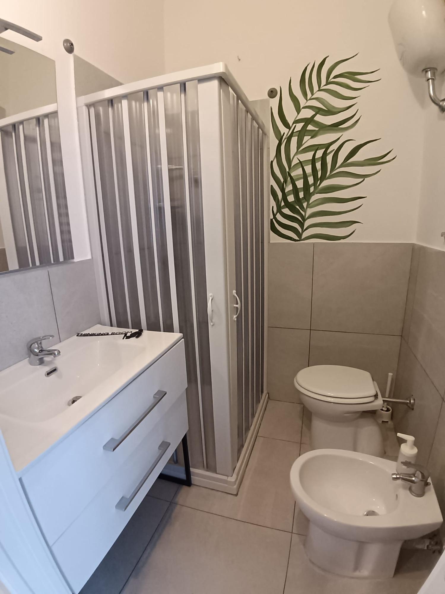 bagno stanza quadrupla