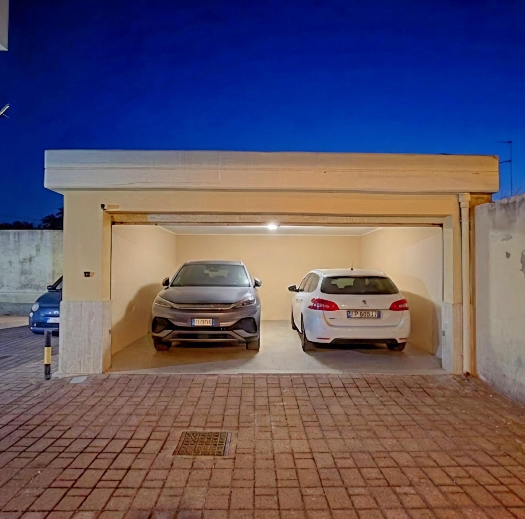 Posto auto-garage