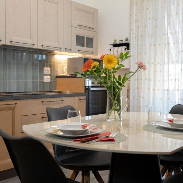  Joley's Apartment