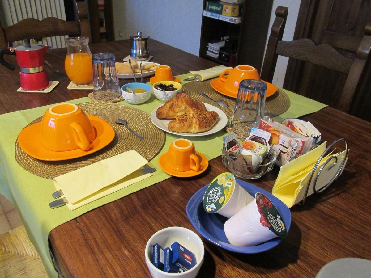 La colazione di B&B CASCINA ANTONINI