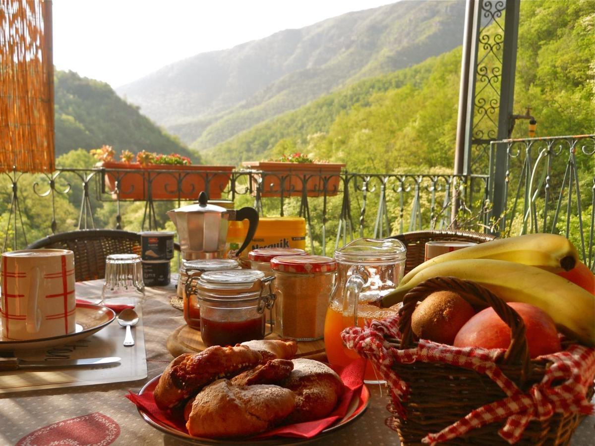 La colazione di B&B ROSSOCILIEGIA