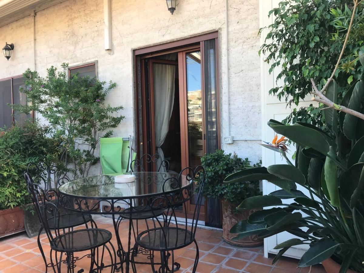 Terrazza stanza gialla singola