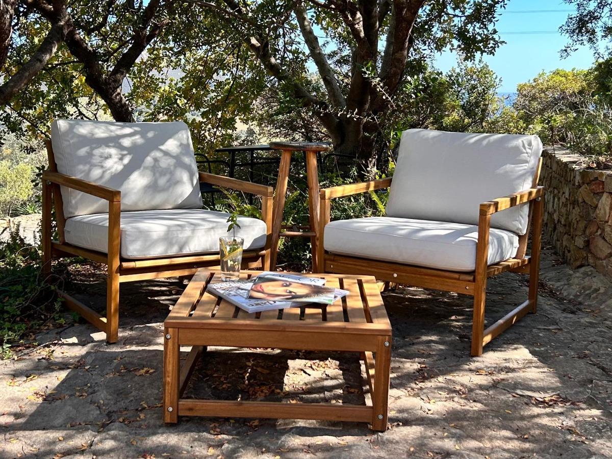 Veranda per le colazioni e per il relax all'ombra