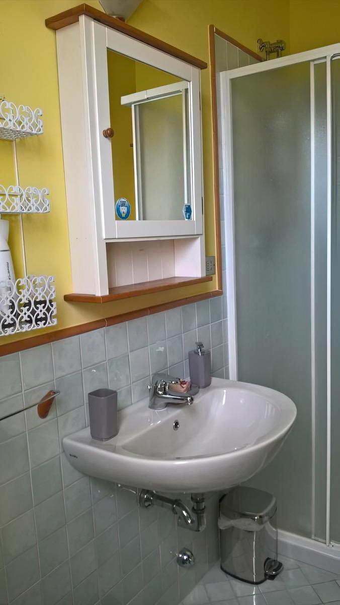 Bagno camera azzurra
