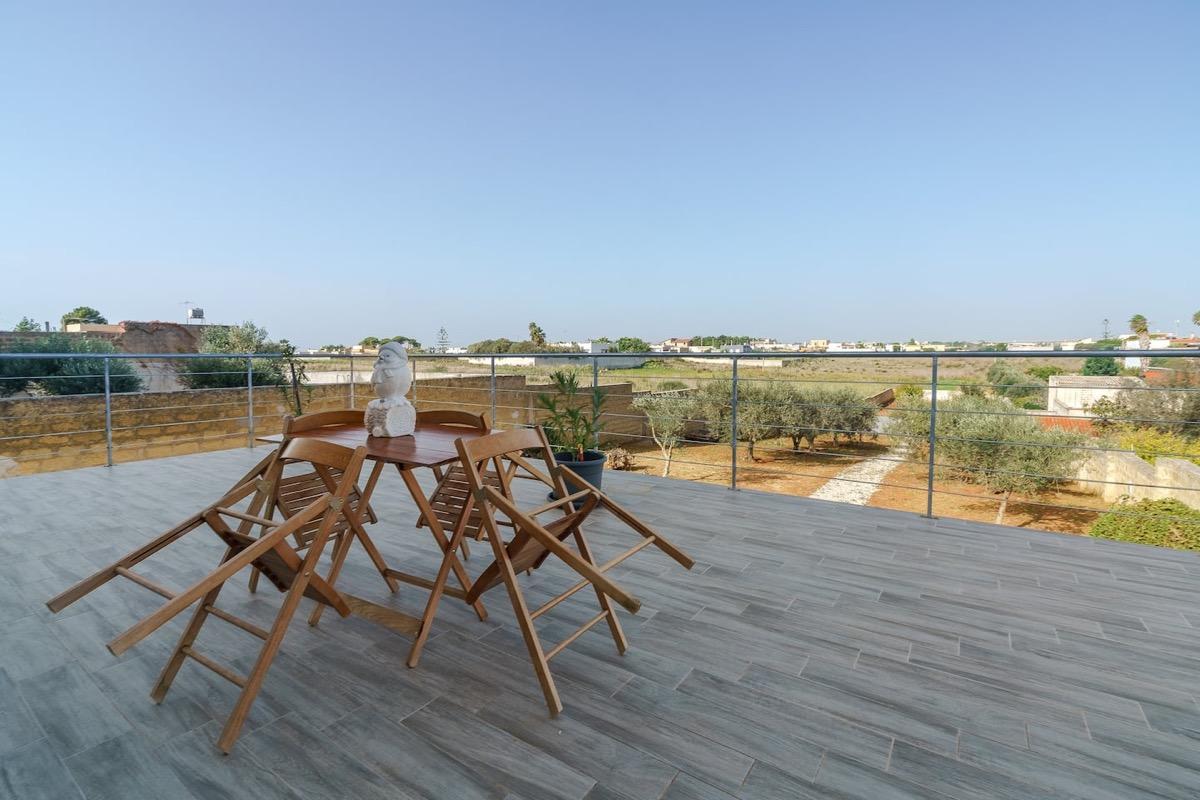 Terrazza primo piano livello cucina