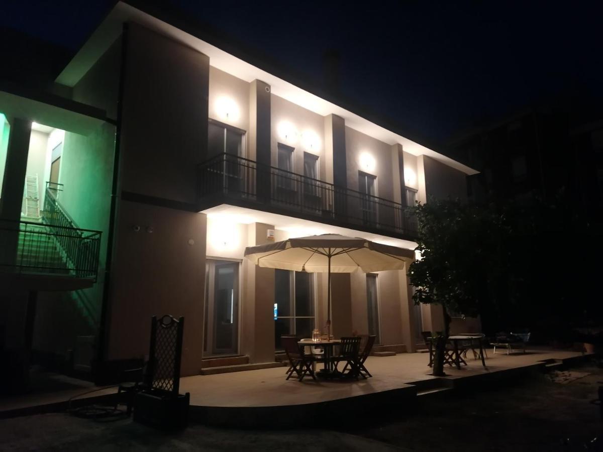 Prospetto esterno della villa