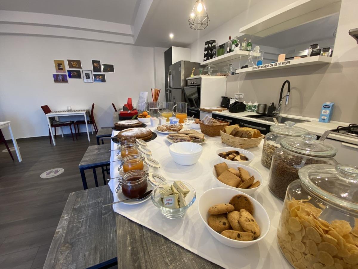 La colazione di MA&MI LIGHT ROOMS