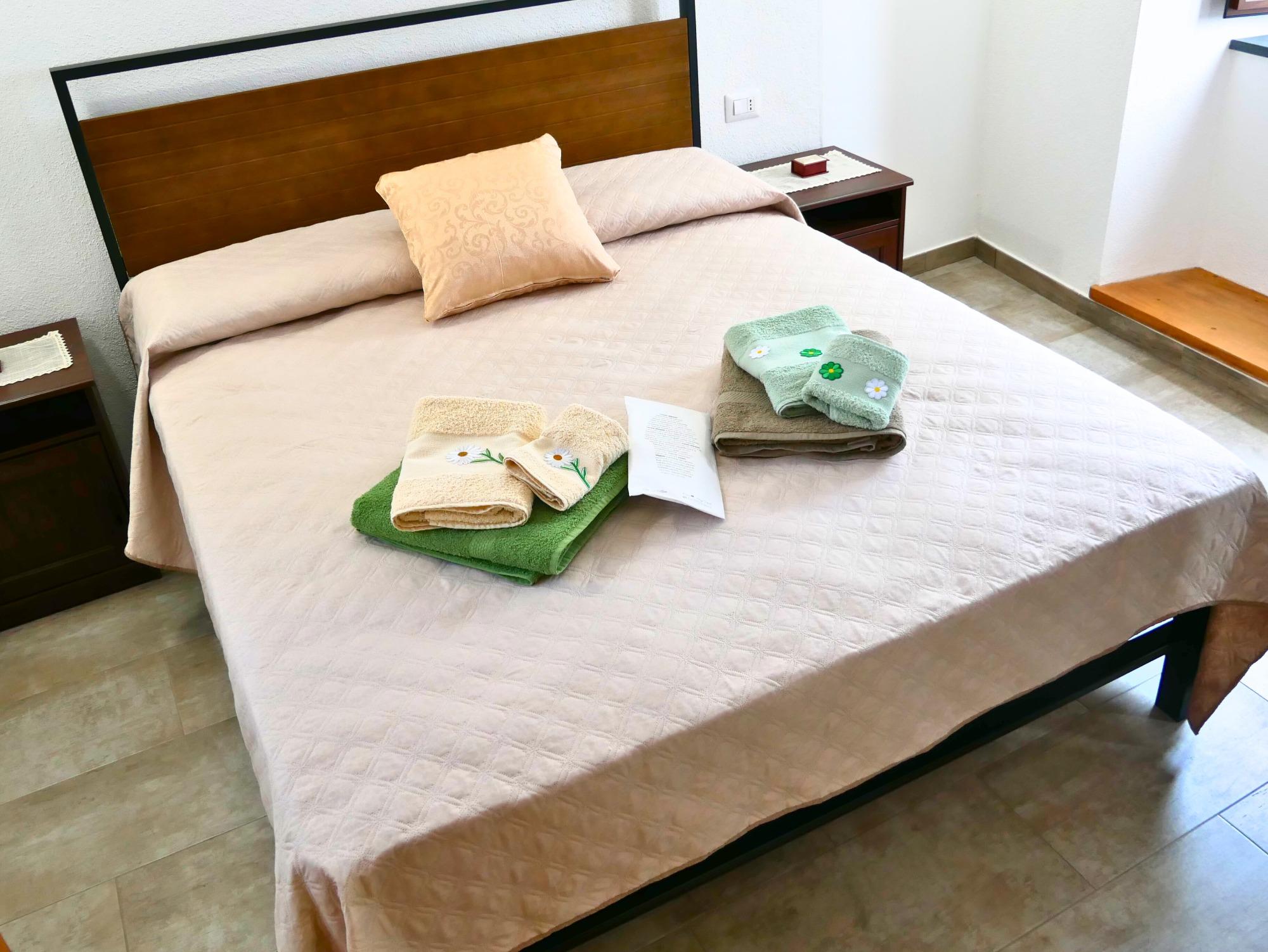 Camera matrimoniale 2 - Alloggio Lembasi - Primo piano