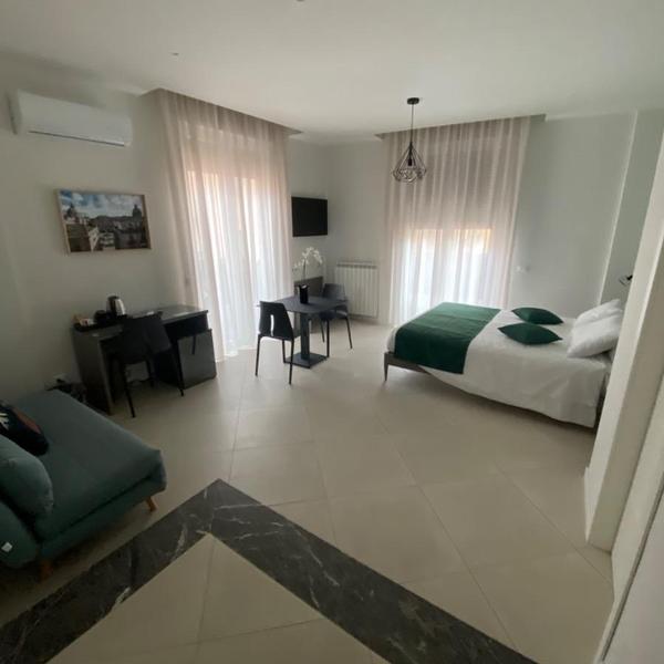 Maqueda Suites
