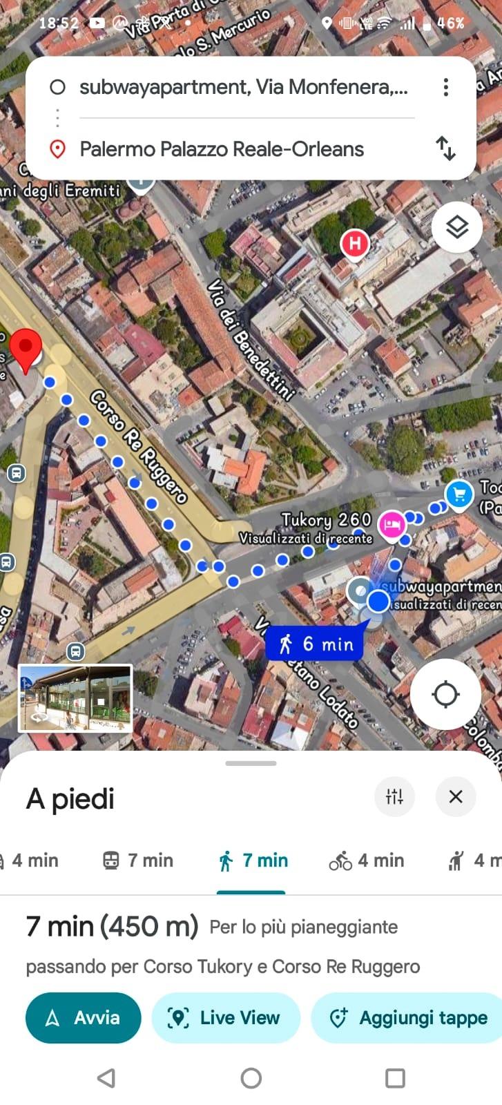 Come raggiungere la struttura dalla metropolita fermata Orleans- Palazzo Reale