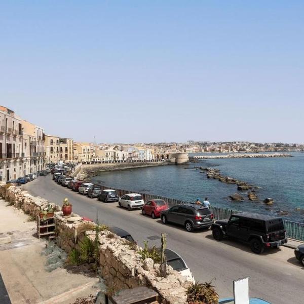  The Six Ortigia Residences