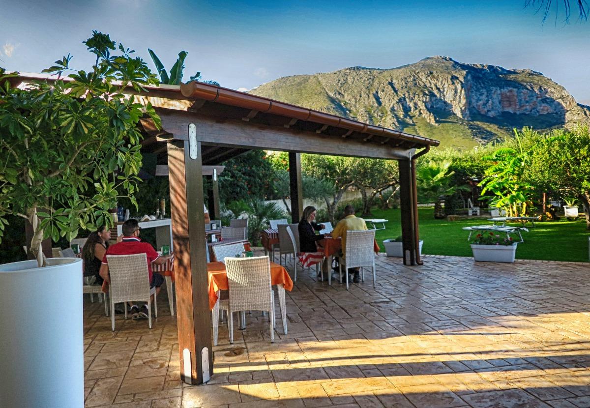 La colazione di TRIGRANA VACANZE HOTEL