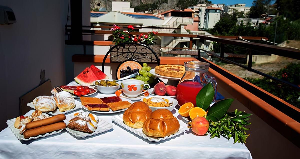La colazione di B&B STELLA MARINA