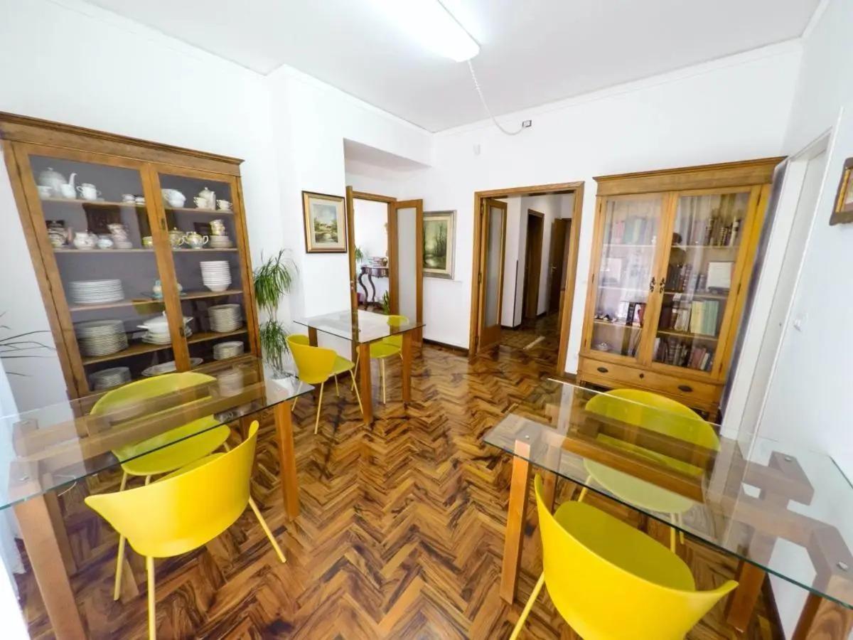 Interno