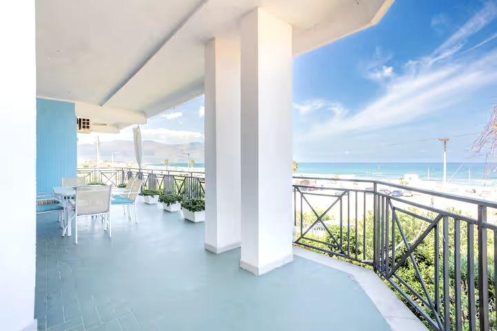 Terrazza vista Punta Raisi