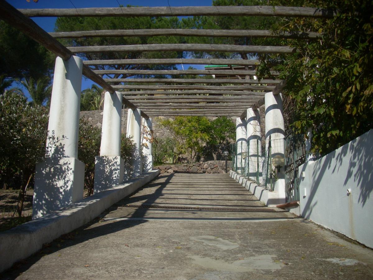 Camminata dal parcheggio agli appartamenti