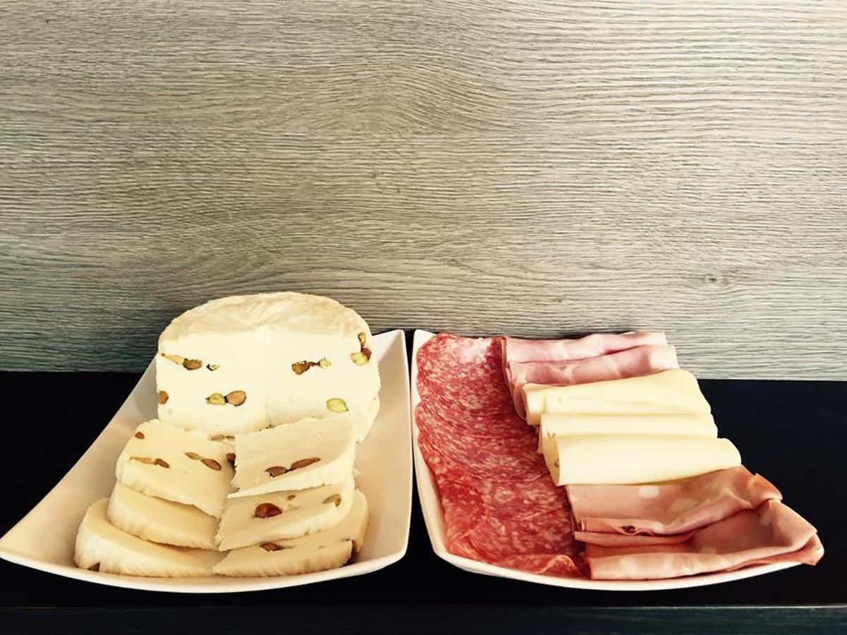 La colazione di LA SCIVOLA ROOMS
