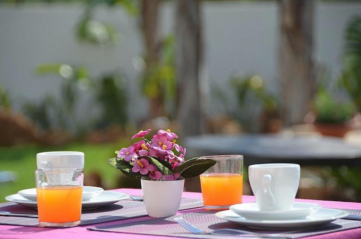 La colazione di ROTTE E SENTIERI B&B