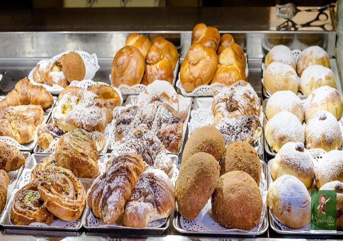 La colazione di B&B VILLA BELLINI