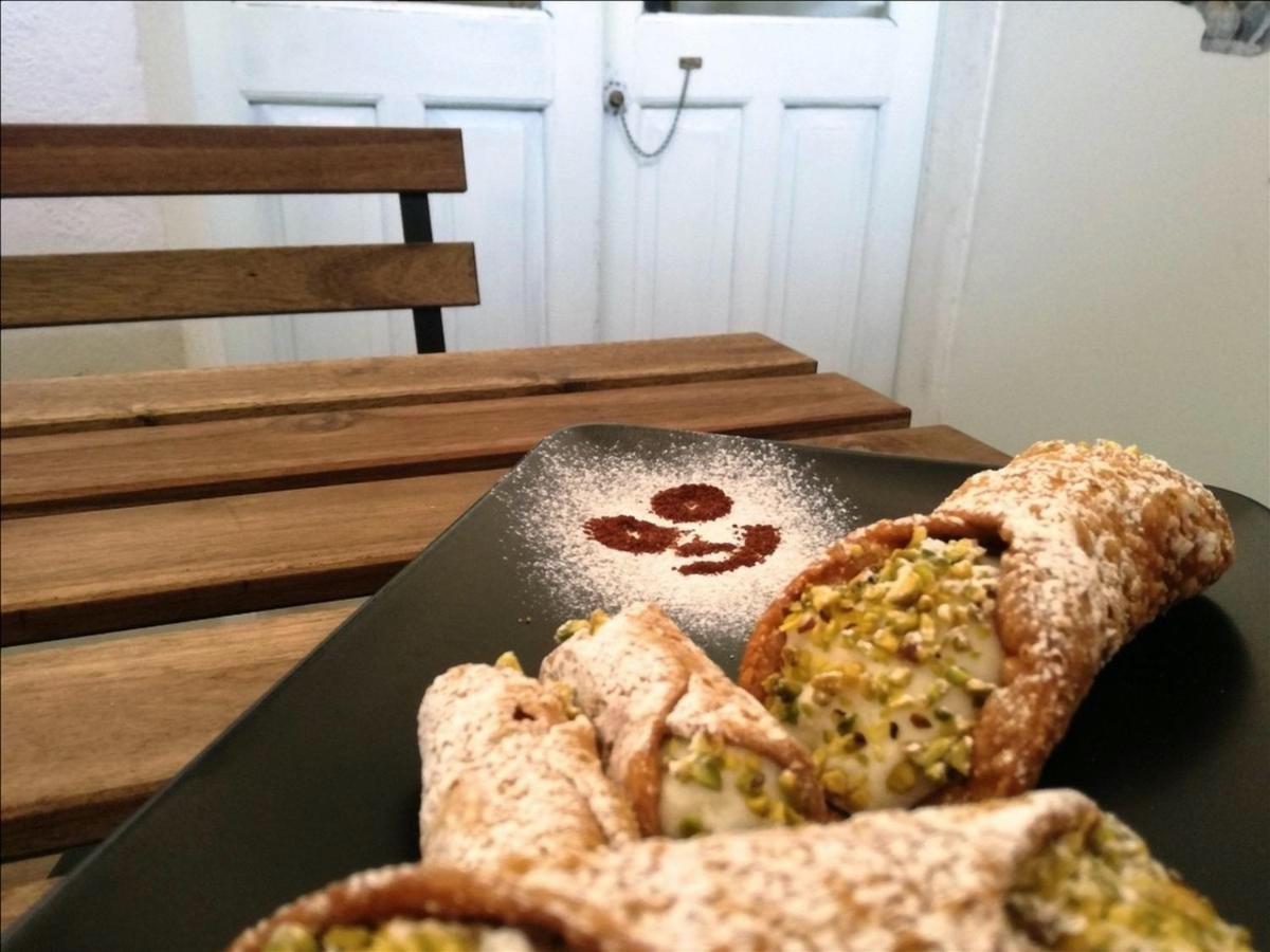La colazione di PASSI DI MARE ROOMS
