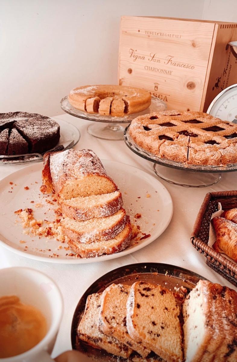 La colazione di REGINA MARGHERITA B&B