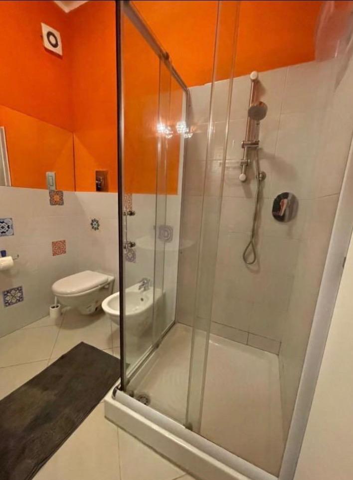 Bagno con doccia