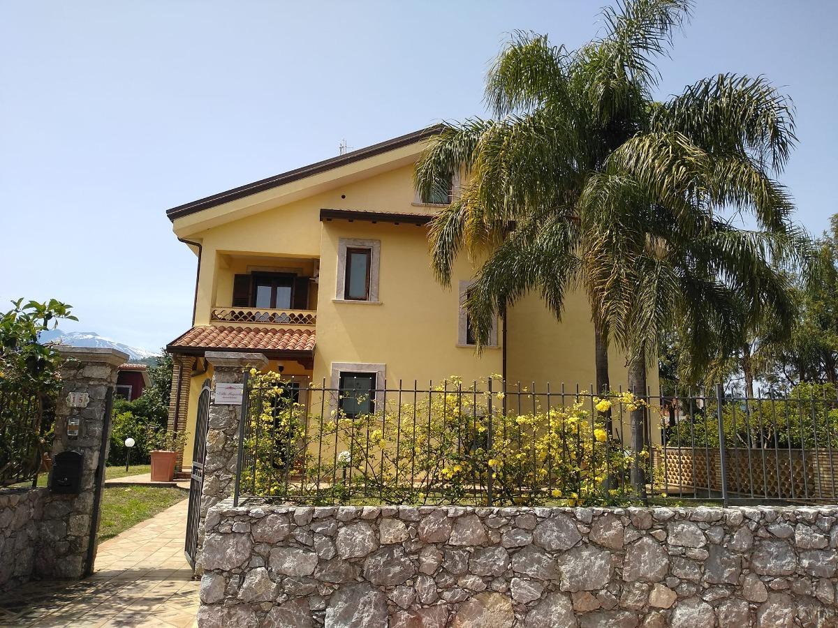 B&B Villa Magnolia, Trappitello-Taormina.