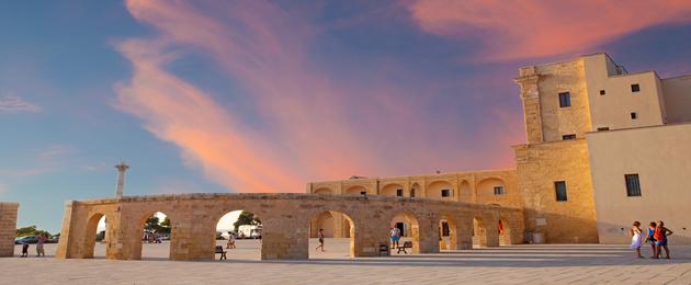 Santa Maria di Leuca tra grotte, spiagge e... fantasmi!