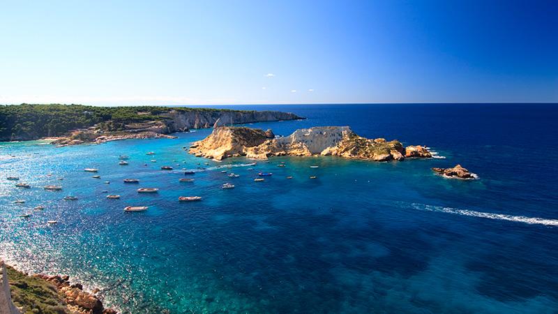 Isole Tremiti: mare azzurro e fondali spettacolari