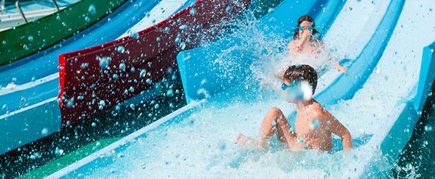 Parchi acquatici in Italia: 5 idee per un weekend all'insegna del divertimento