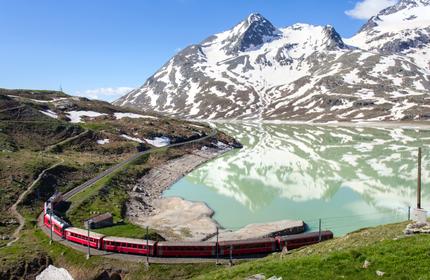 Viaggi d’autunno in treno panoramico: l’Italia a passo lento