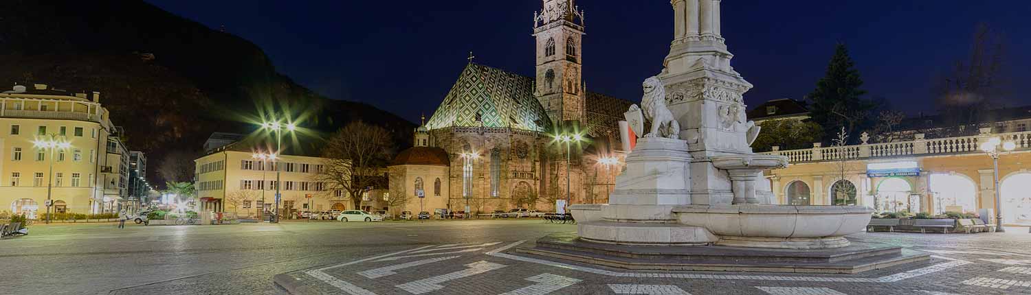 Bolzano - Piazza Walther von der Vogelweide