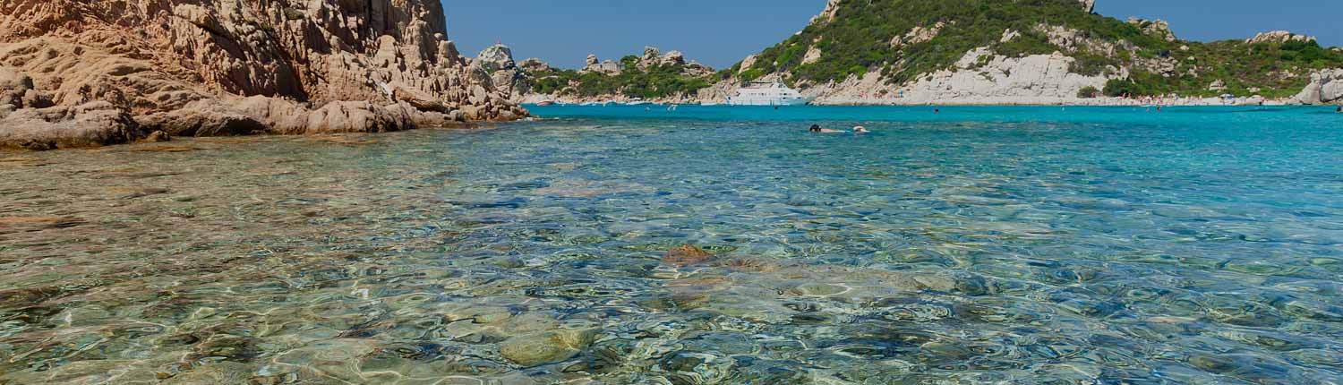 Cala Corsara - Spiaggia di Cala Corsara a La Maddalena