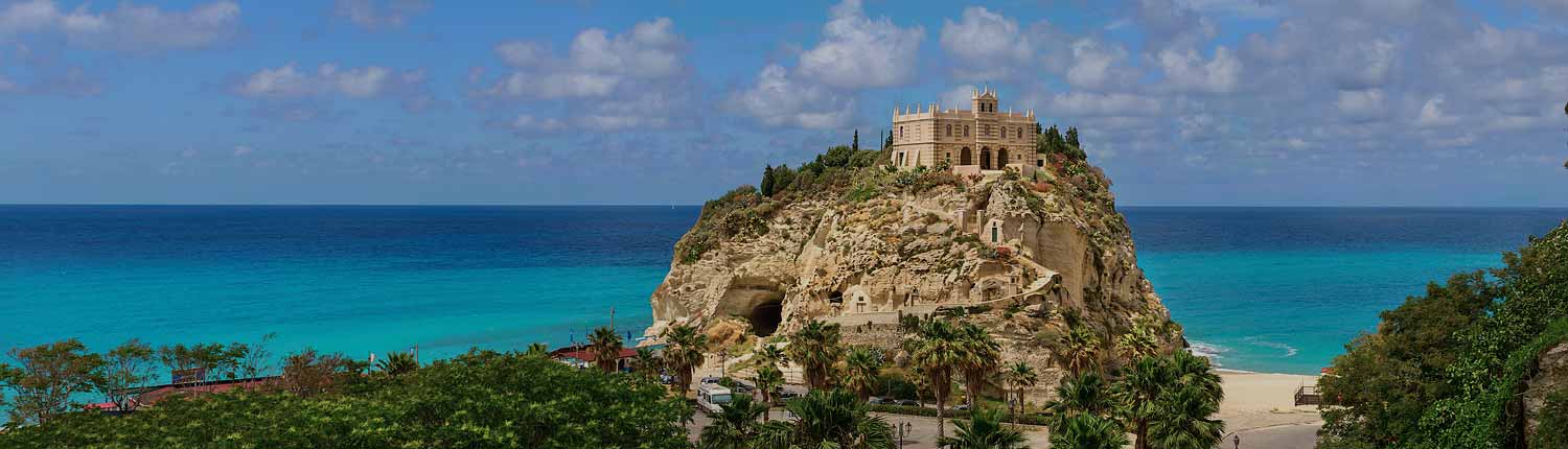 Tropea - Santuario Madonna dell'Isola, spiaggia e mare