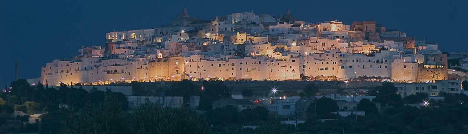 Ostuni - Panorama di notte