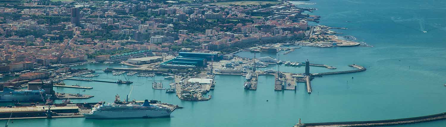 Livorno - Panorama del Porto