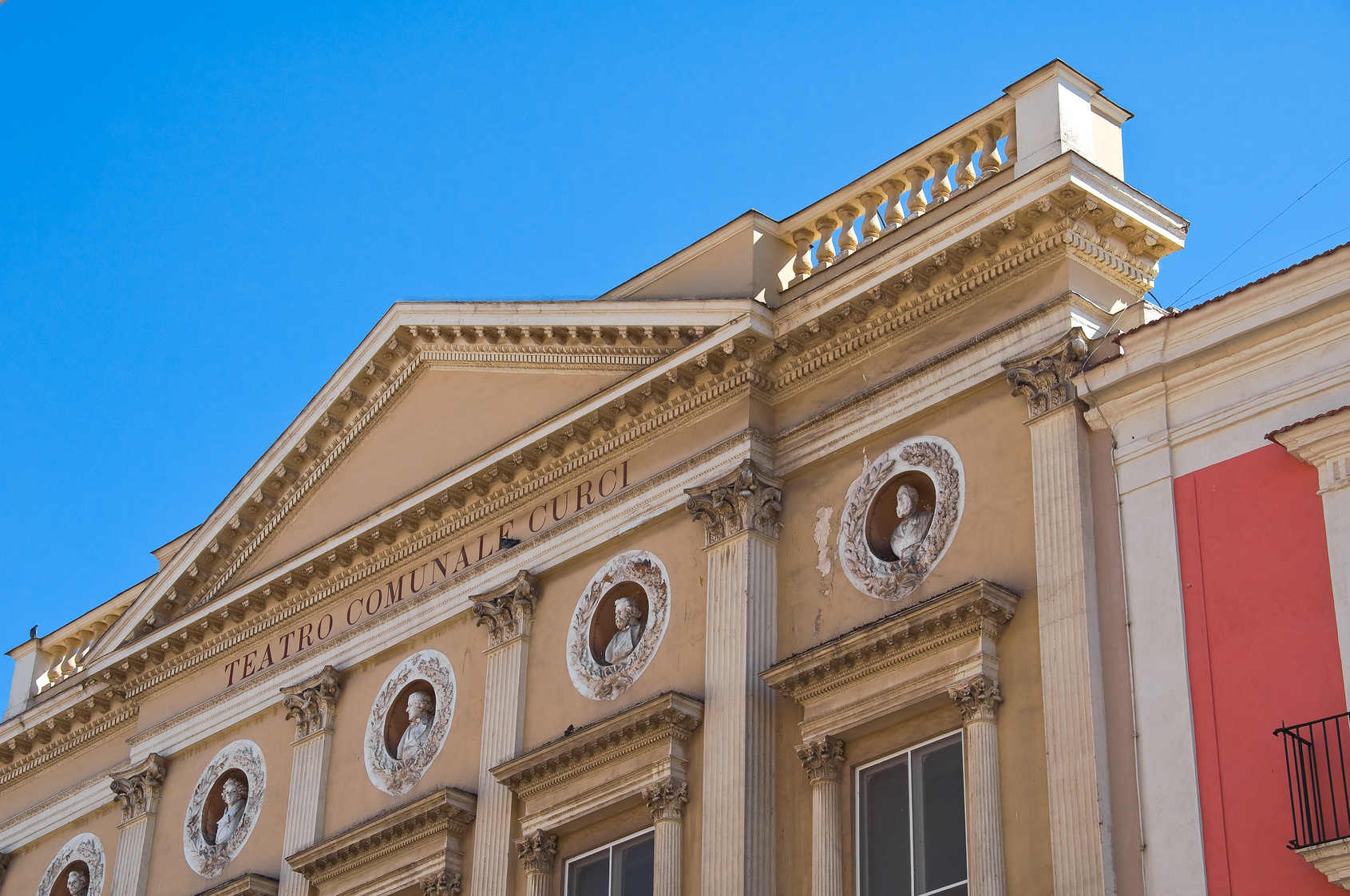 Barletta - Teatro Curci ©Fotolia