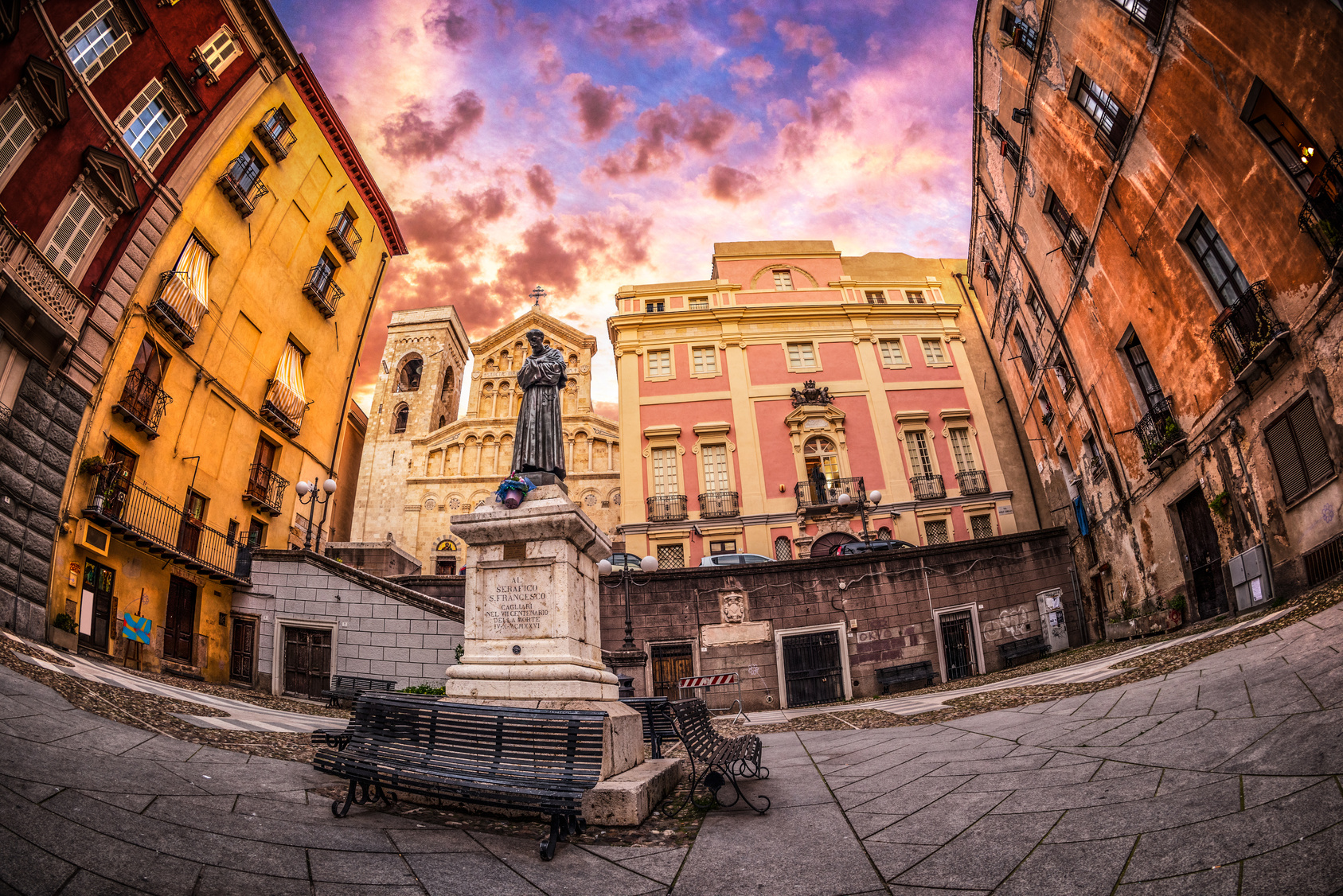 Cagliari - Piazza Carlo Alberto ©Fotolia
