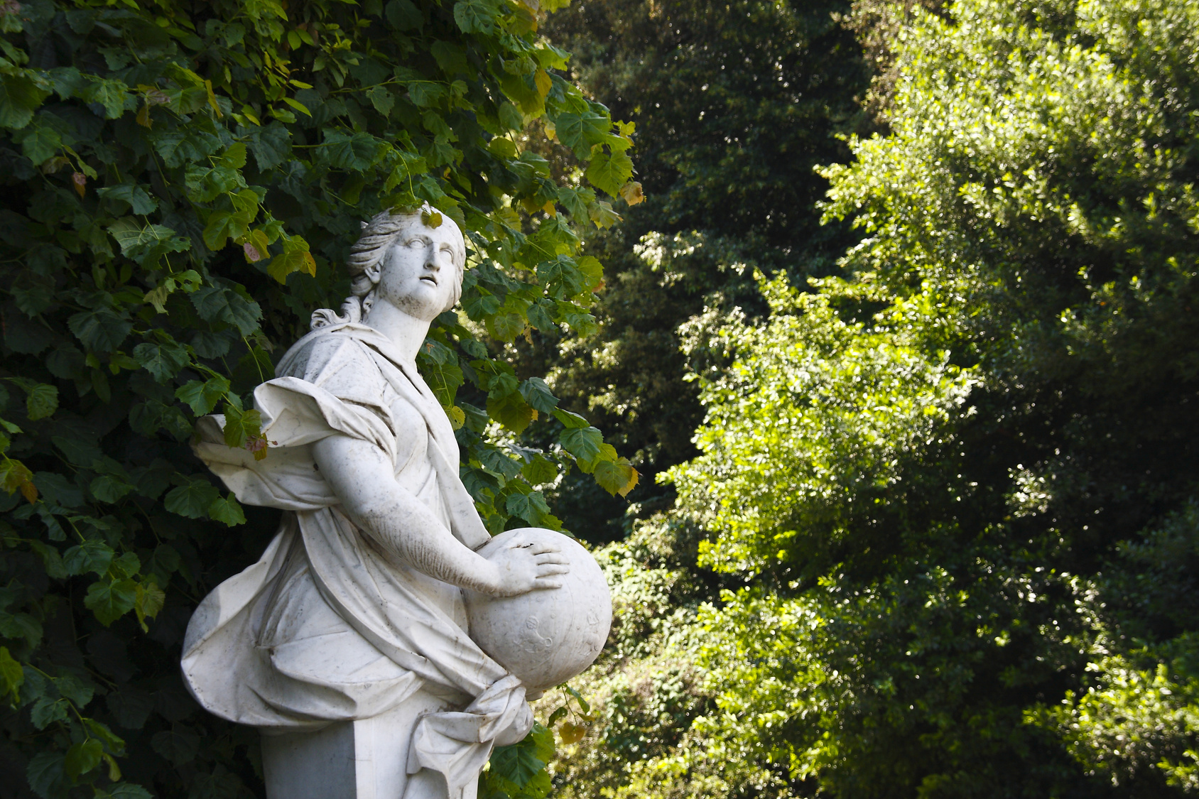 Caserta - La Reggia - Statua ©Fotolia