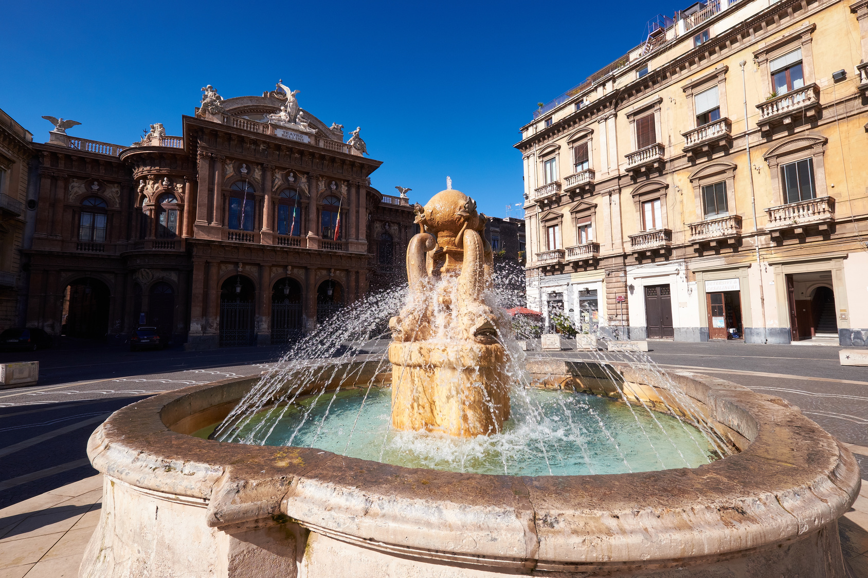 Catania - Fontana dei Delfini -