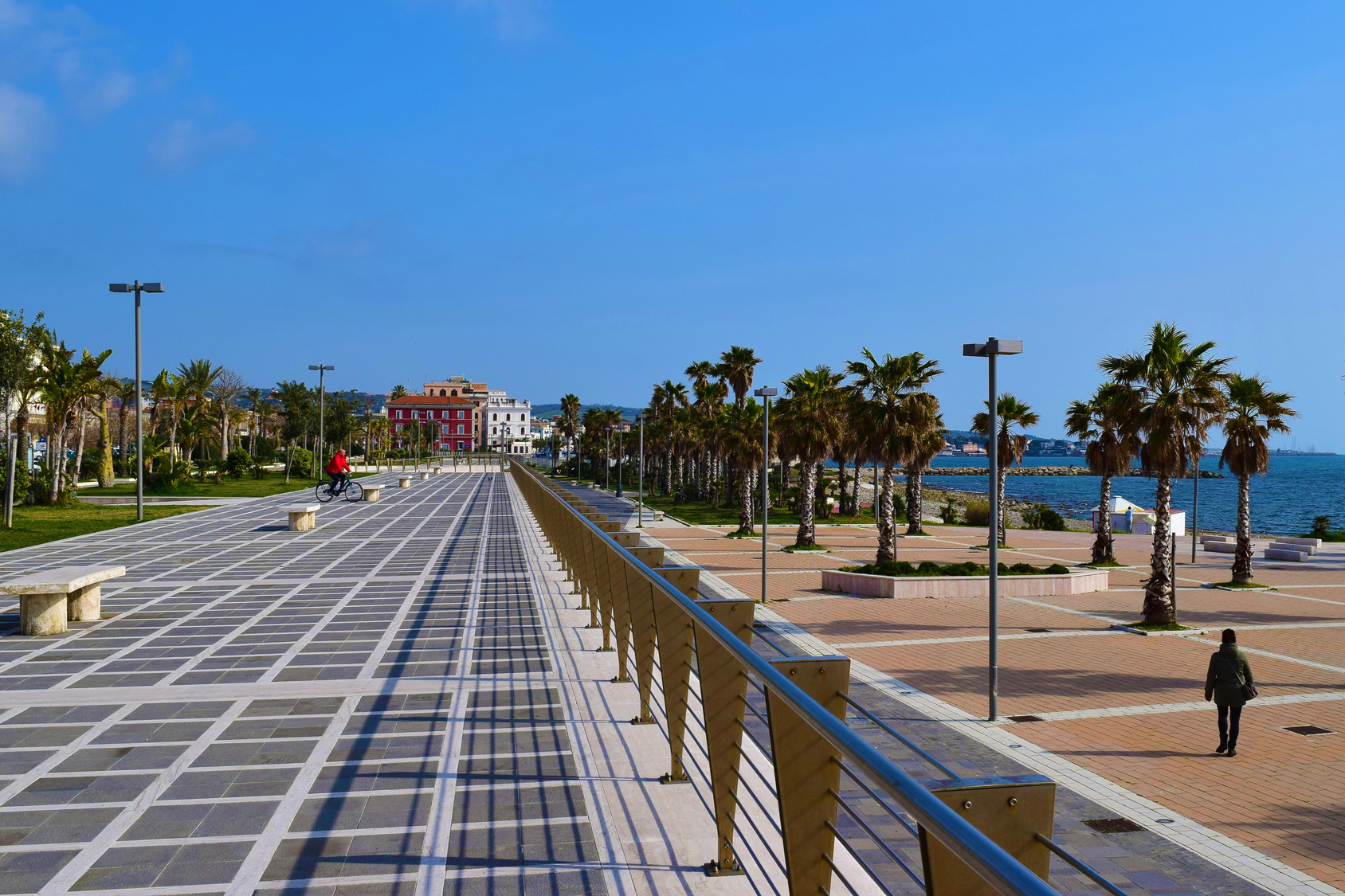 Civitavecchia - Lungomare ©Fotolia