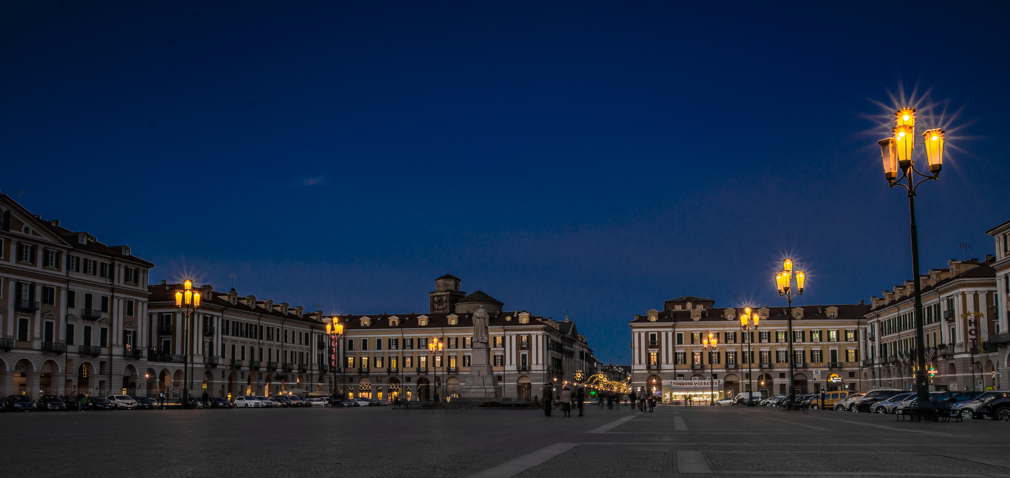 Cuneo - panorama notturno - 