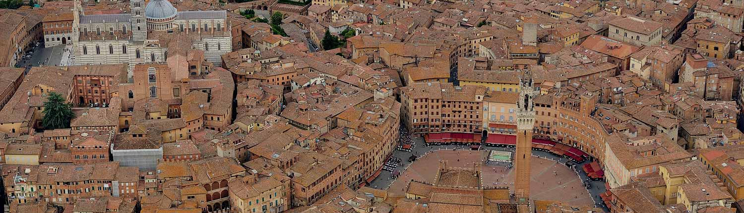 Panorama Aereo - Piazza del Campo e Cattedrale di Siena