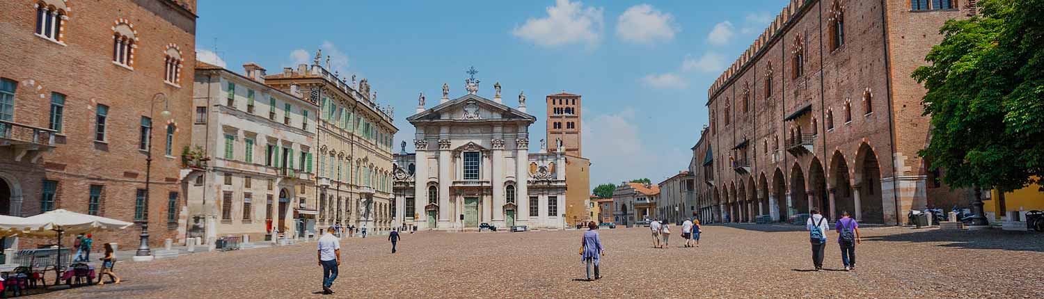 Mantova - Piazza Sordello