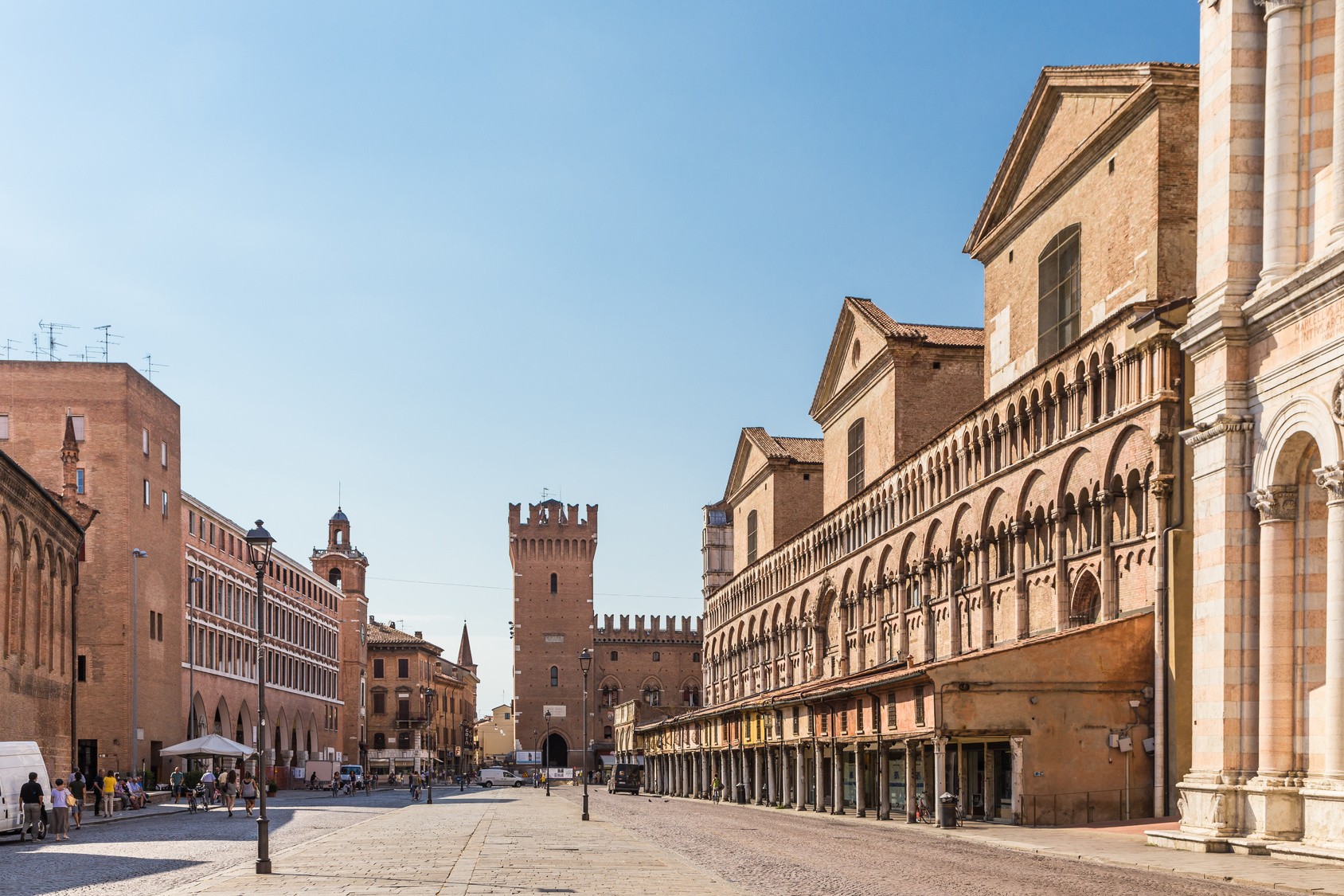 Ferrara - Piazza Trento e Trieste - 