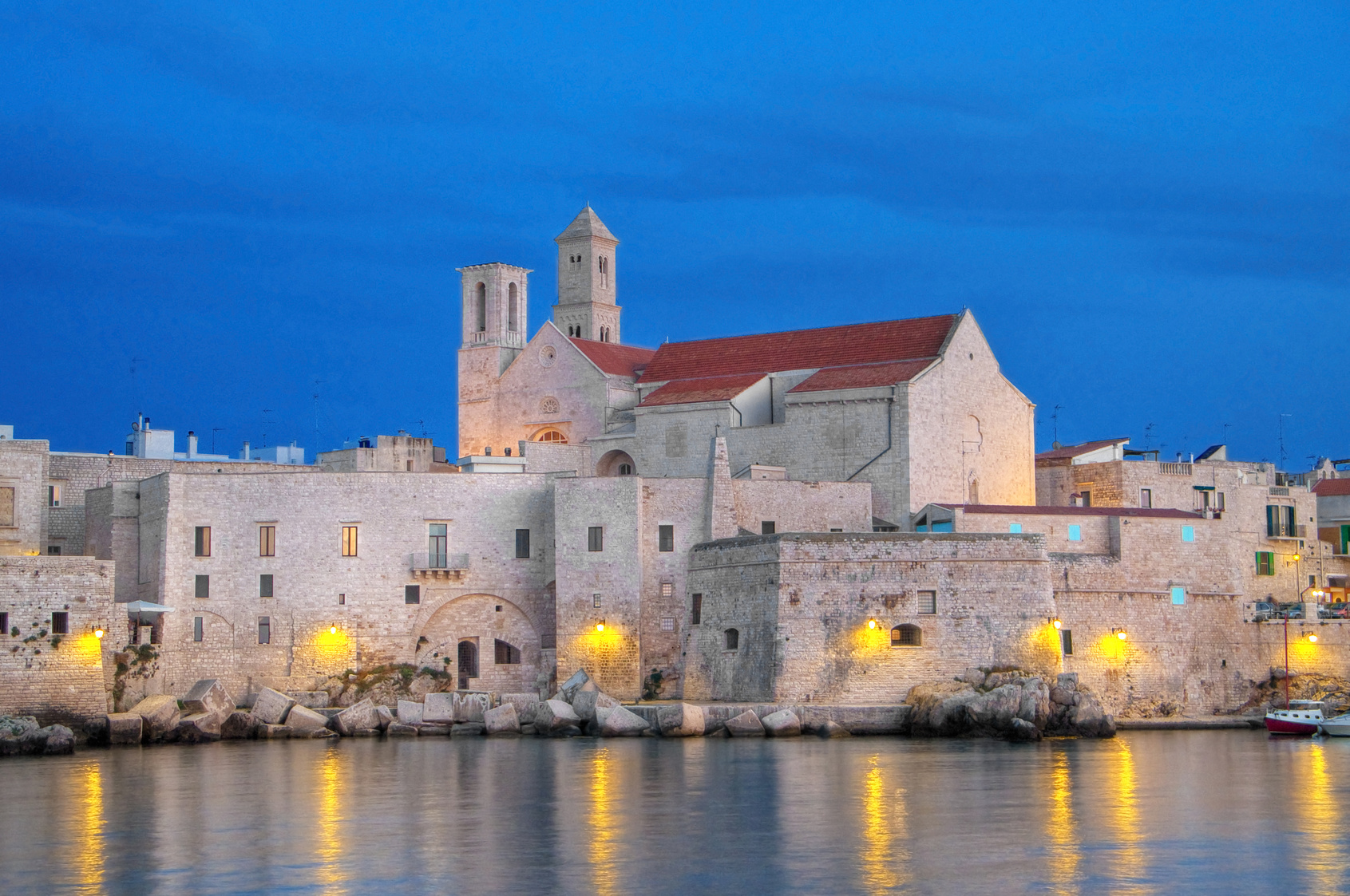 Giovinazzo - Cattedrale al tramonto ©Fotolia