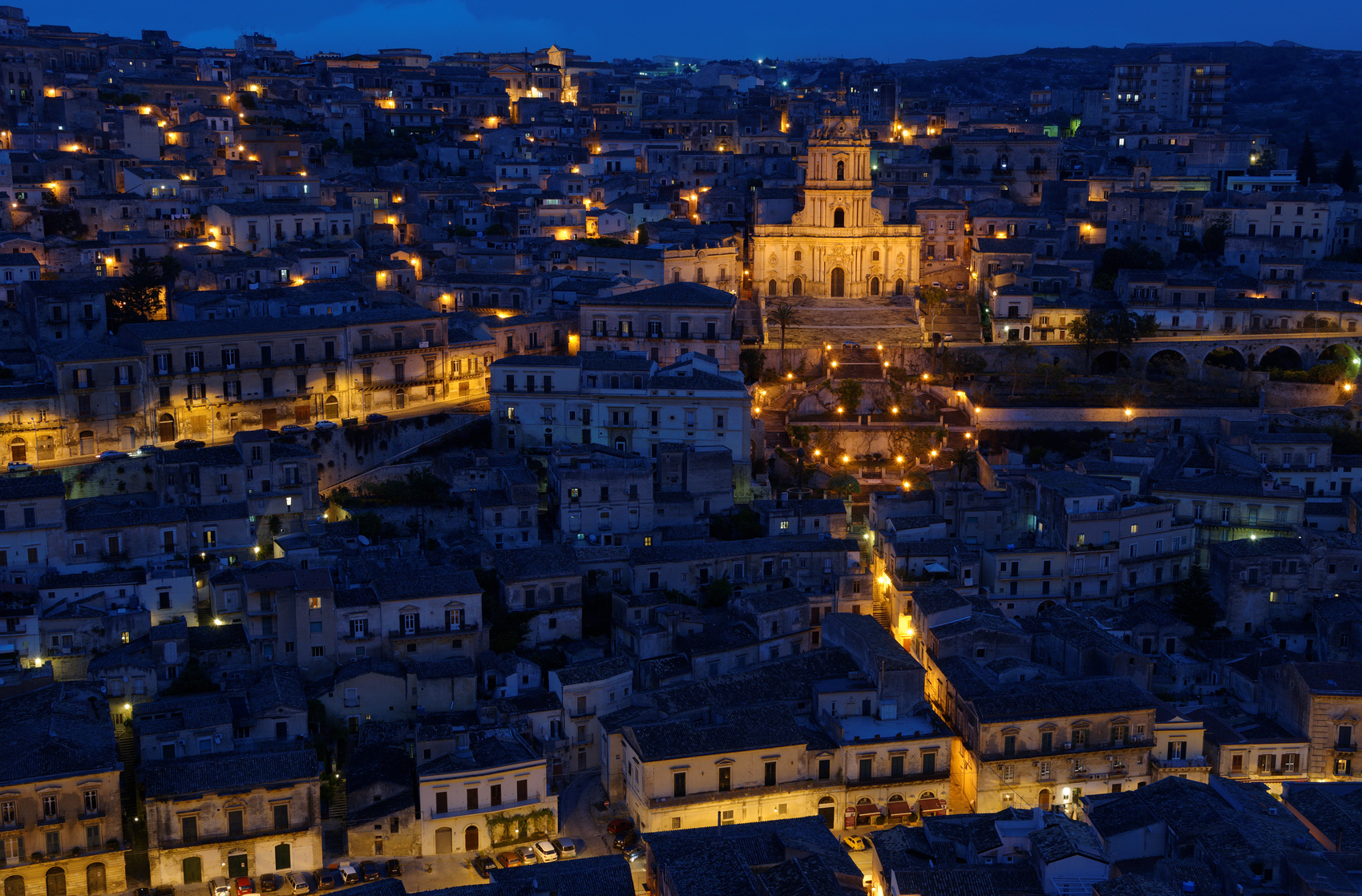 Modica - Panorama al tramonto ©Fotolia