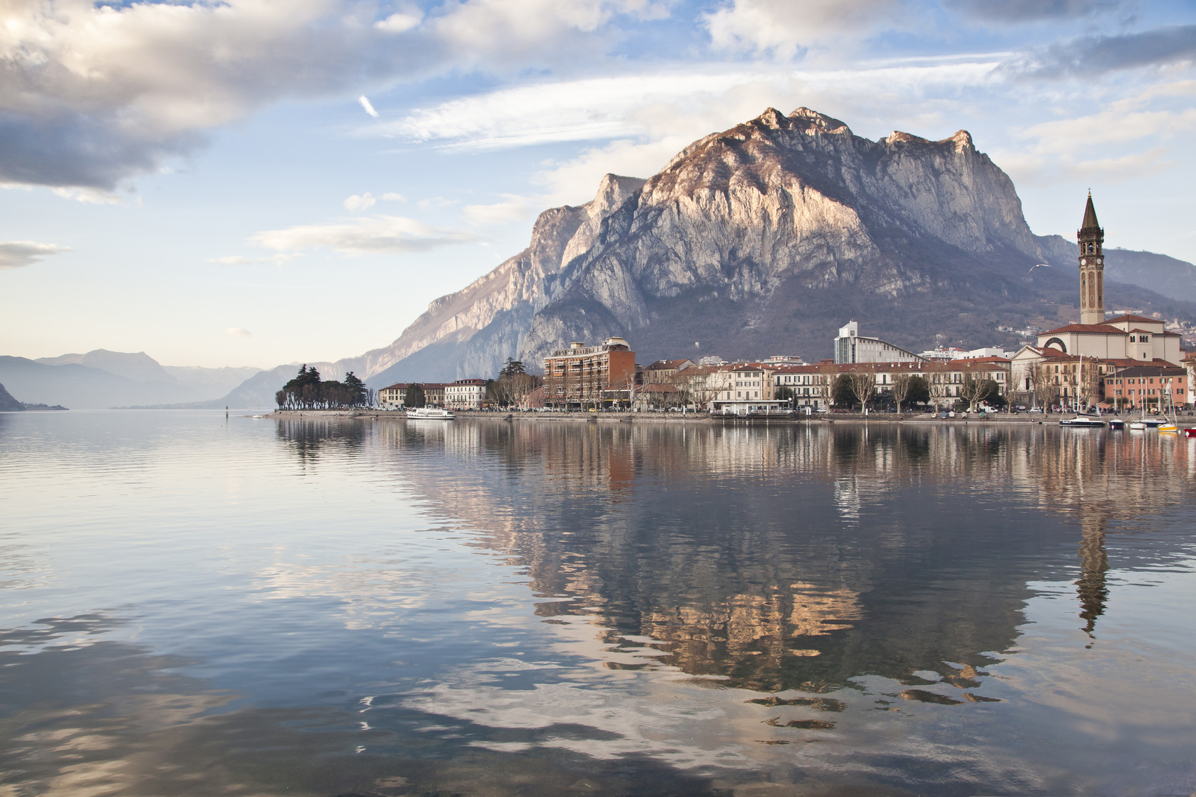 Lecco - panorama ©Fotolia
